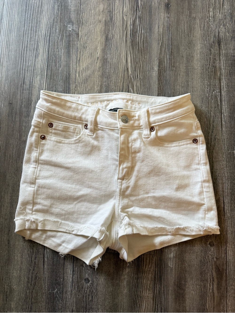 AE Women’s White High-Rise Denim Shorts